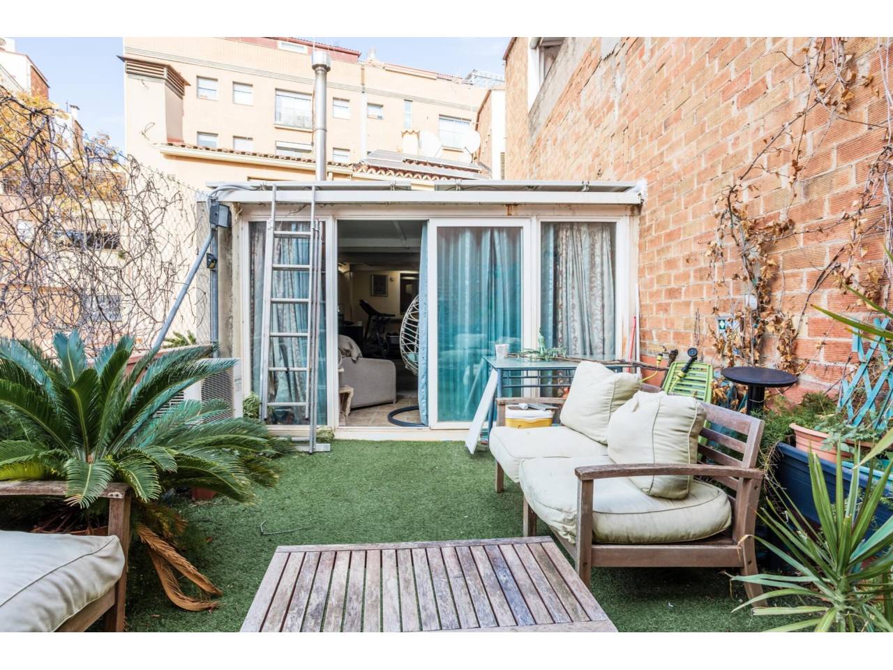 casa en esplugues-de-llobregat · esplugues-de-llobregat 990000.00€