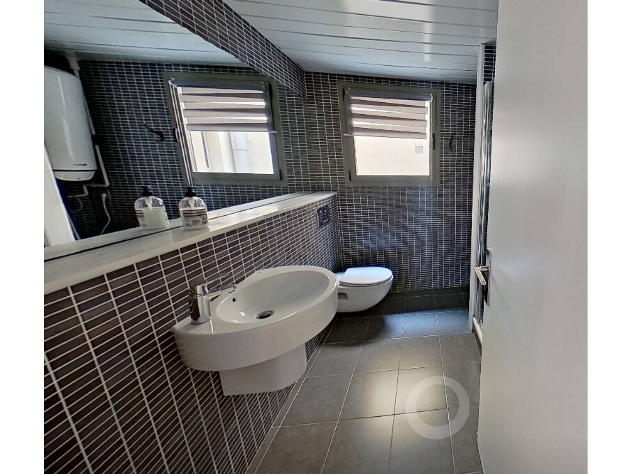 pisos en barcelona-capital · el-barri-gotic 649000.00€