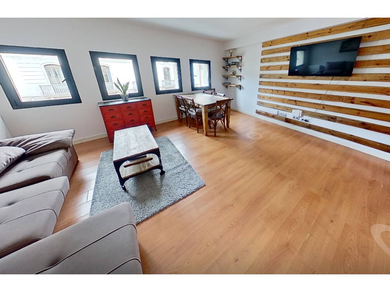 pisos en barcelona-capital · el-barri-gotic 649000.00€
