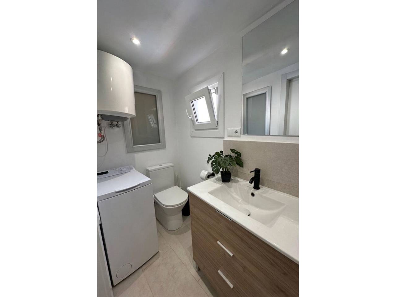 estudio en barcelona-capital · sant-pere-santa-caterina-la-ribera 220000.00€