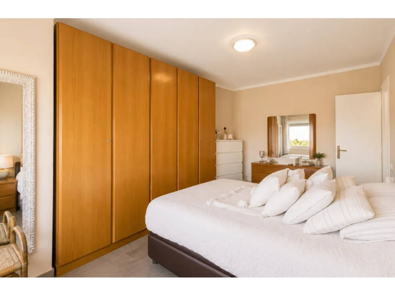 pisos en sant-boi-de-llobregat · vinyets-moli-vell 260000.00€