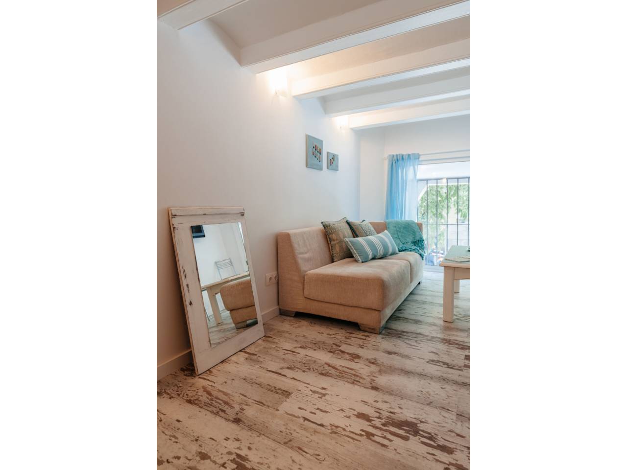locales-comerciales en barcelona-capital · la-nova-esquerra-de-l'eixample 215000.00€