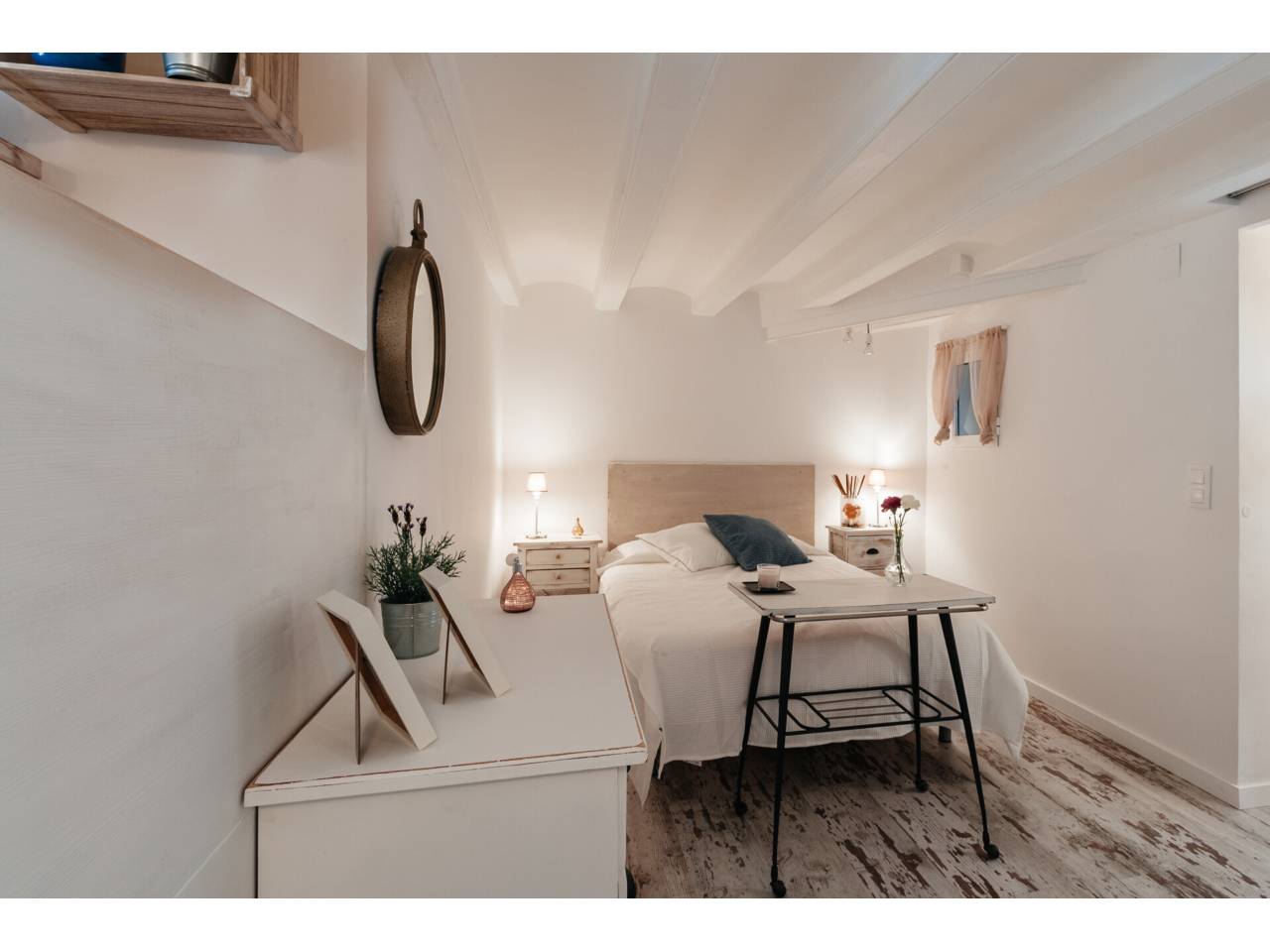 locales-comerciales en barcelona-capital · la-nova-esquerra-de-l'eixample 215000.00€