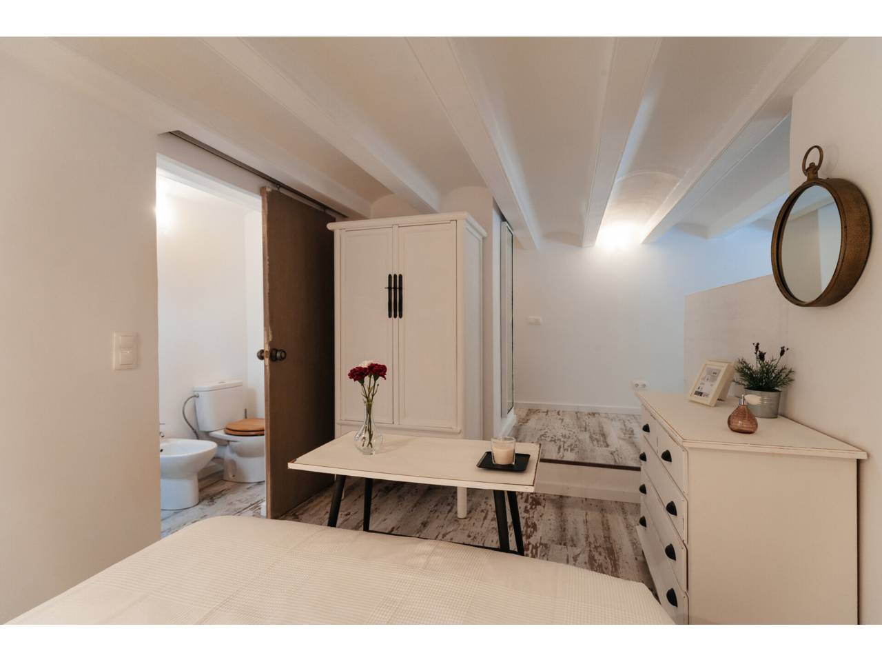 locales-comerciales en barcelona-capital · la-nova-esquerra-de-l'eixample 215000.00€