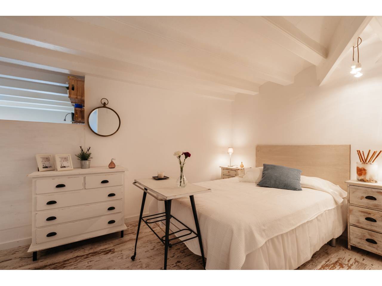 locales-comerciales en barcelona-capital · la-nova-esquerra-de-l'eixample 215000.00€