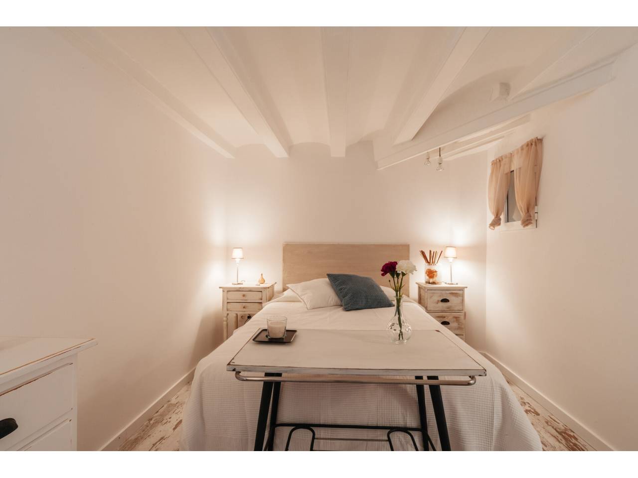locales-comerciales en barcelona-capital · la-nova-esquerra-de-l'eixample 215000.00€