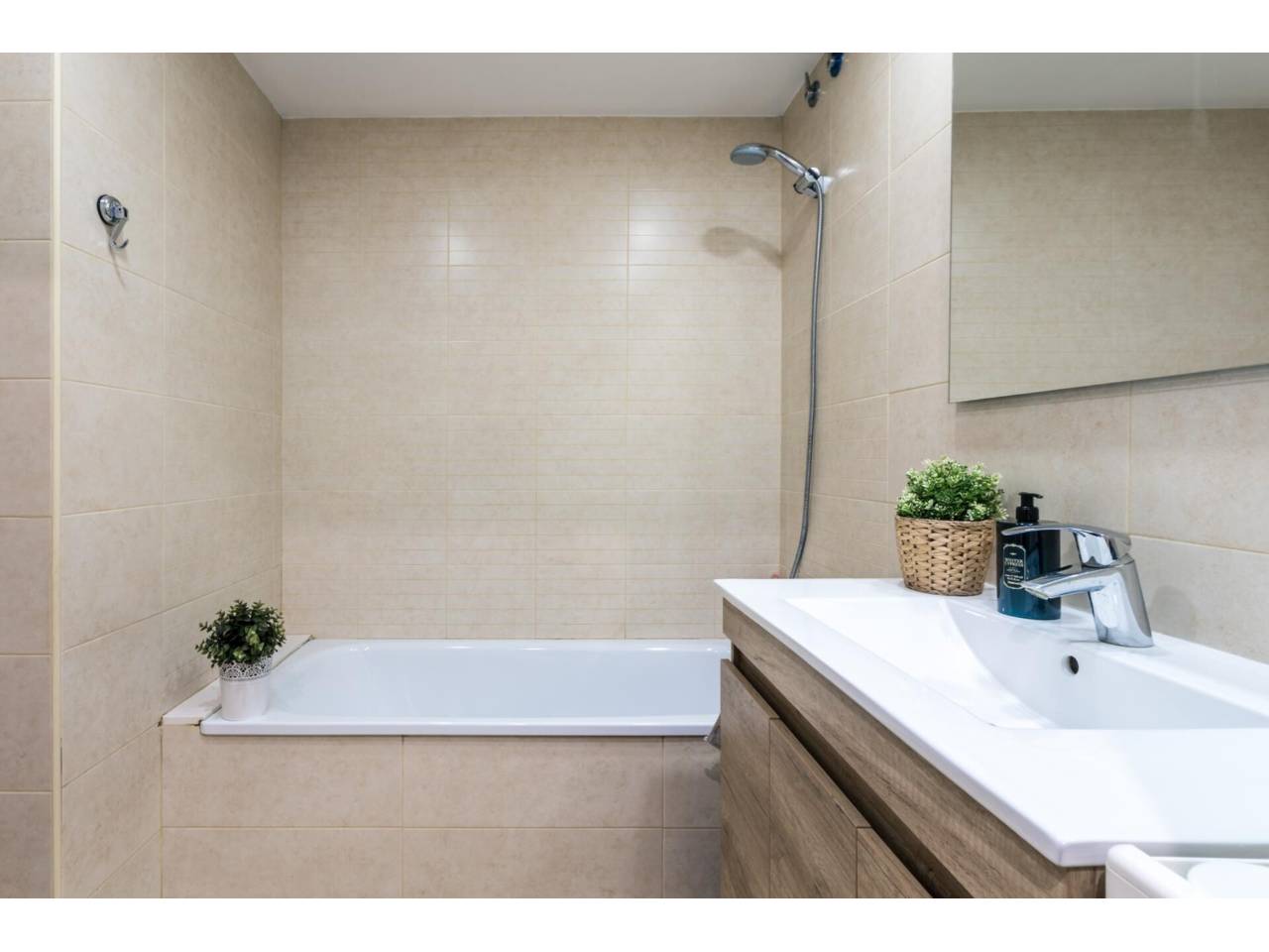 pisos en esplugues-de-llobregat · esplugues-de-llobregat 559000.00€