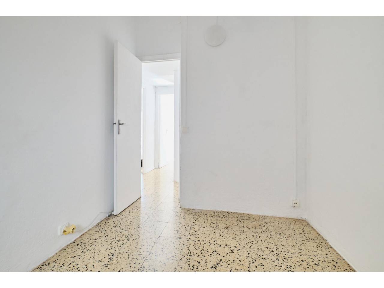 pisos en barcelona-capital · el-congres-els-indians 269000.00€