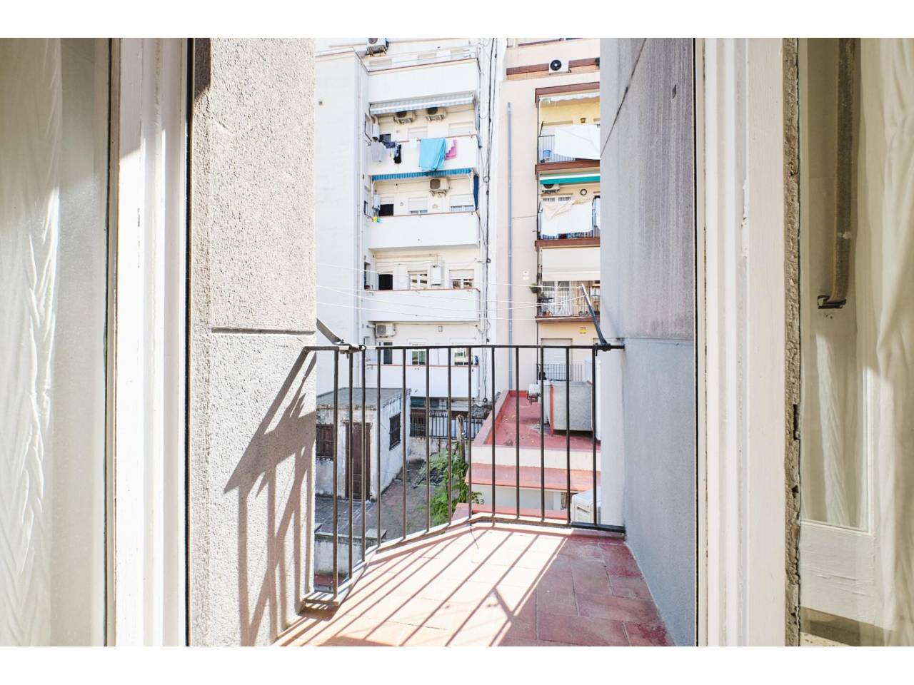 pisos en barcelona-capital · el-congres-els-indians 269000.00€