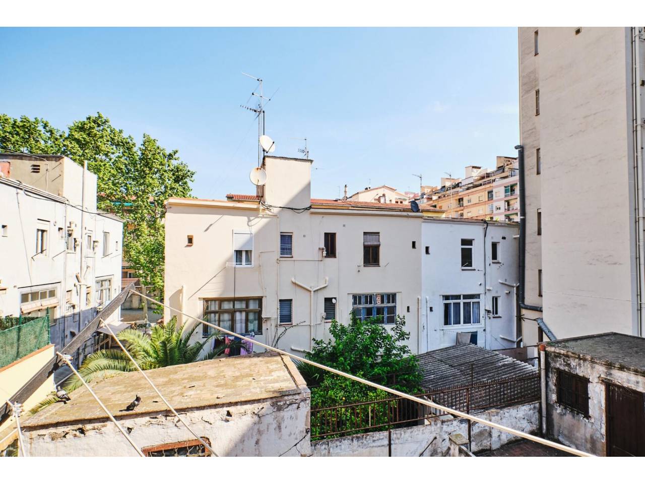 pisos en barcelona-capital · el-congres-els-indians 269000.00€