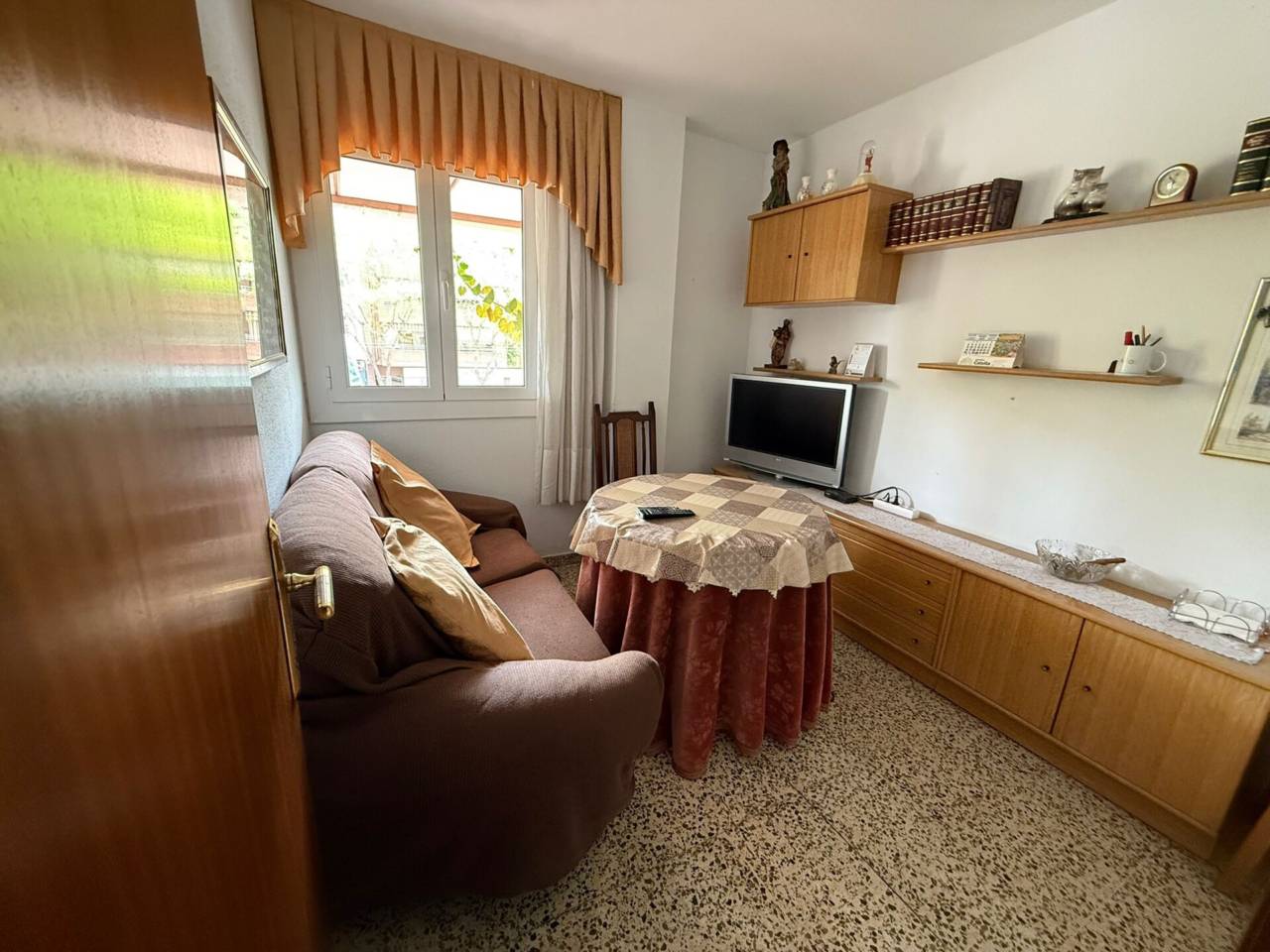 pisos en cornella-de-llobregat · el-pedro 380000.00€