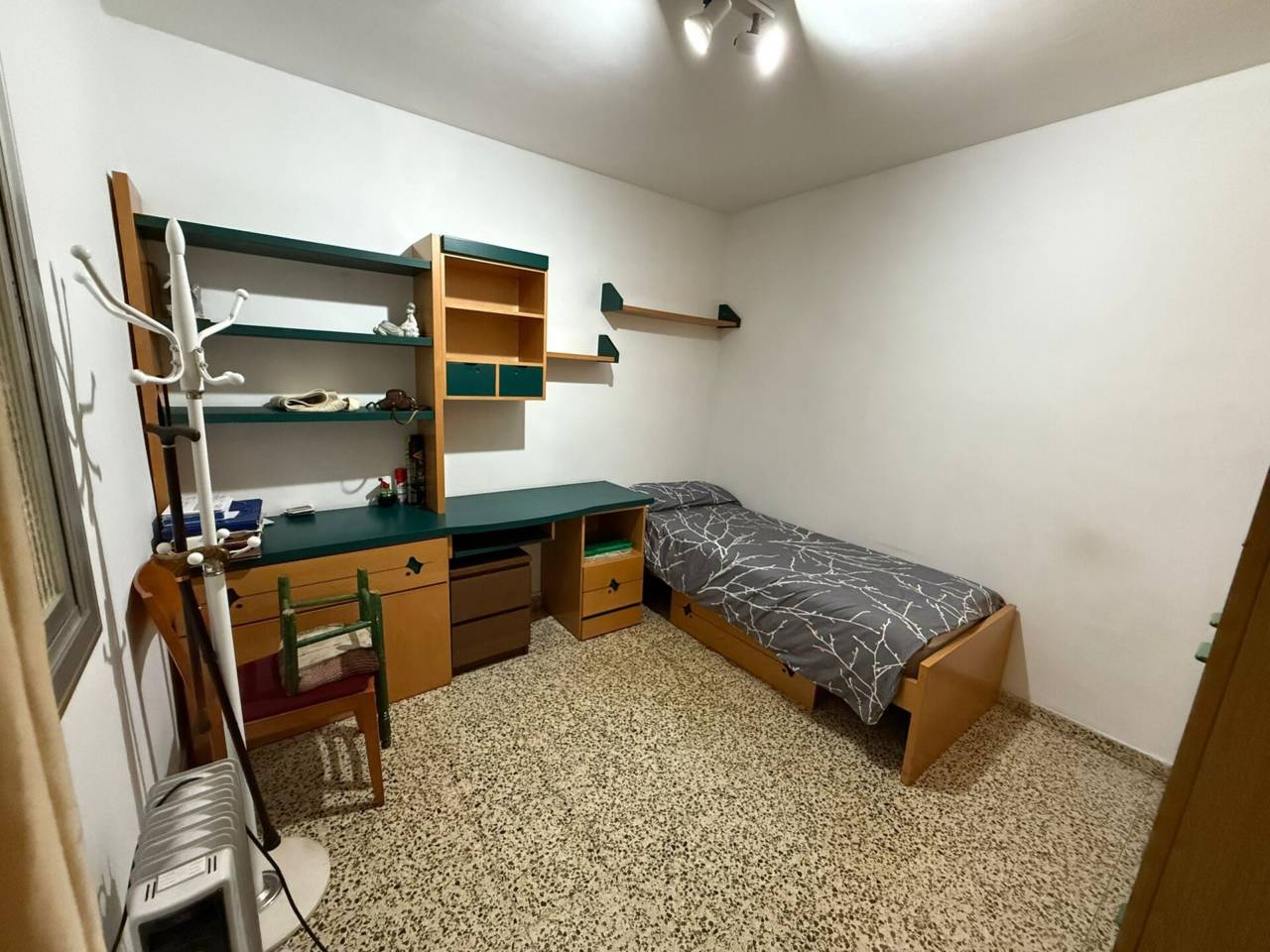 pisos en cornella-de-llobregat · el-pedro 380000.00€