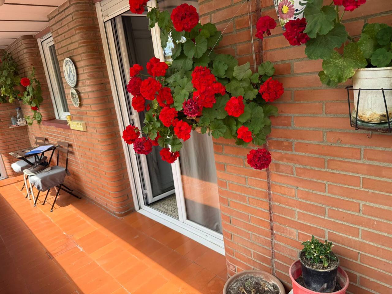 pisos en cornella-de-llobregat · el-pedro 380000.00€