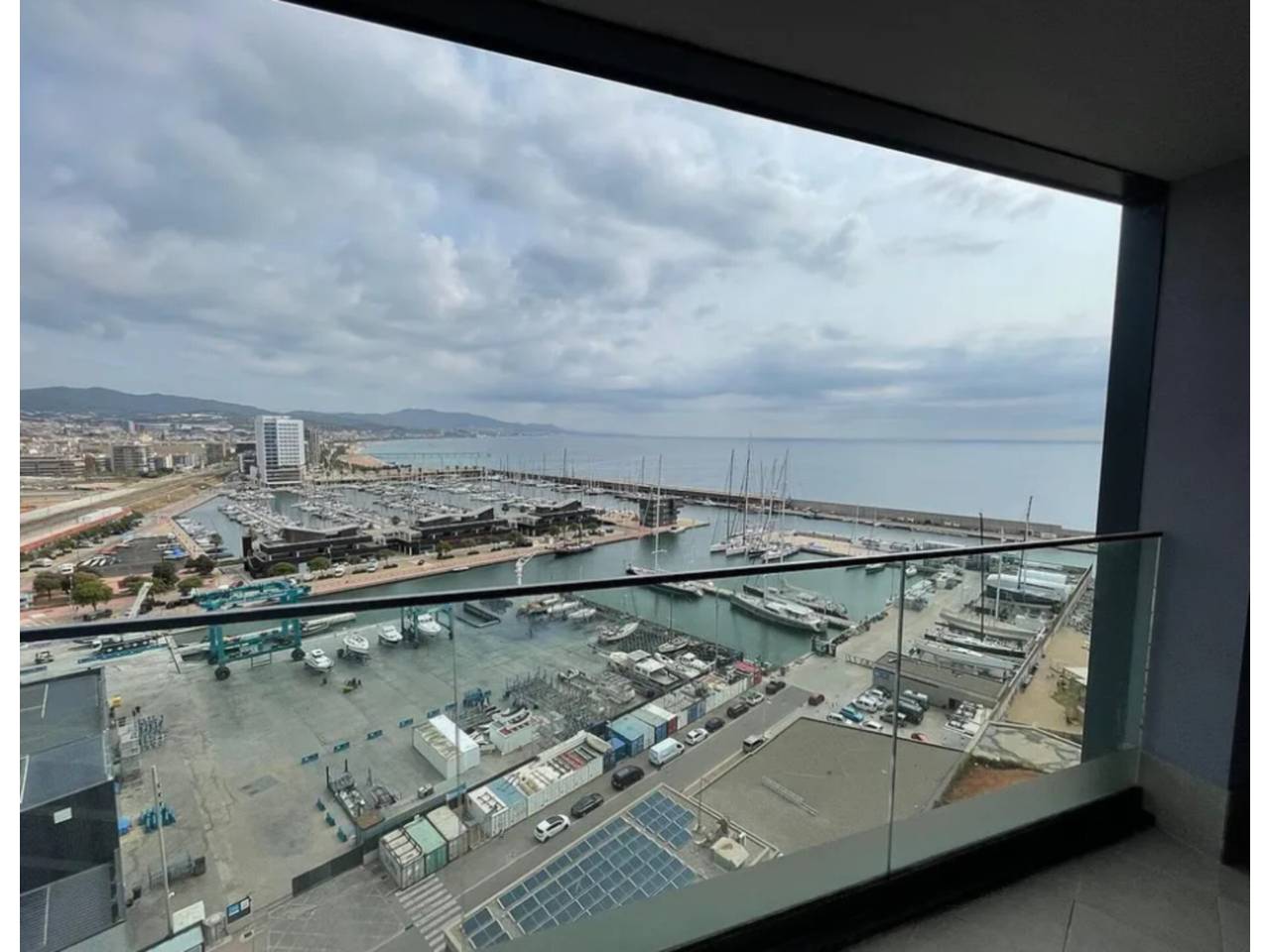 duplex en badalona · port 1300000.00€