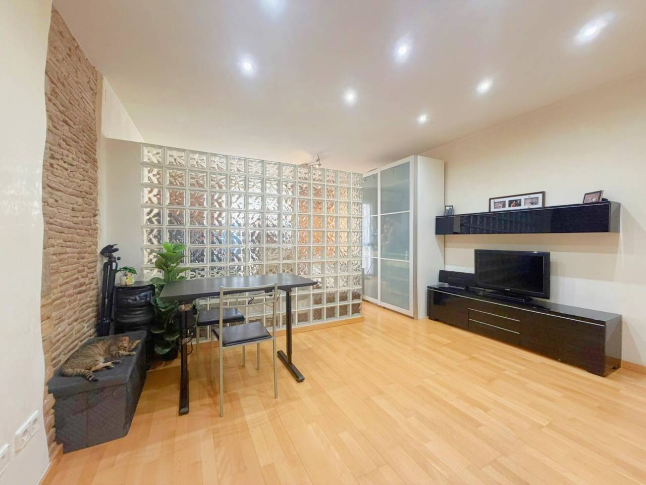loft en barcelona-capital · el-raval 225000.00€