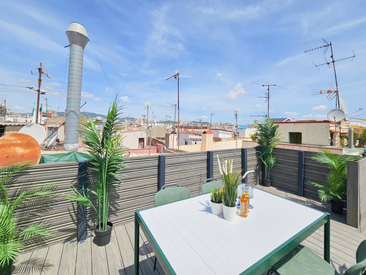pisos en barcelona-capital · el-raval 238000.00€