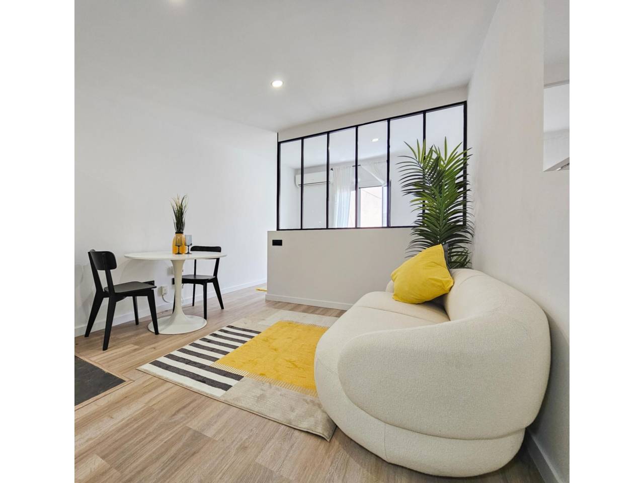 pisos en barcelona-capital · el-raval 238000.00€