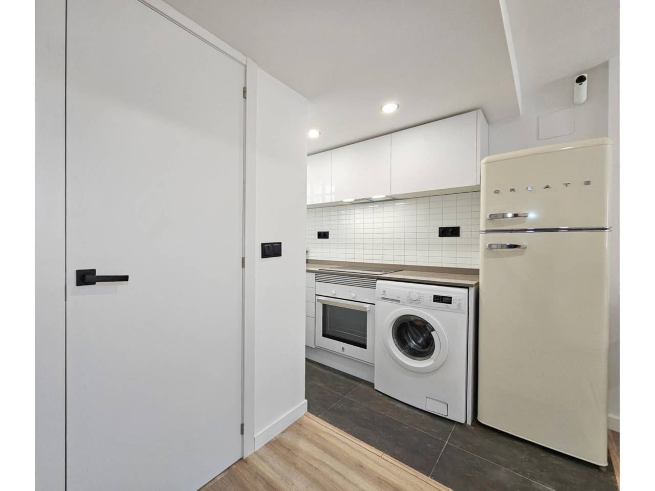 pisos en barcelona-capital · el-raval 238000.00€