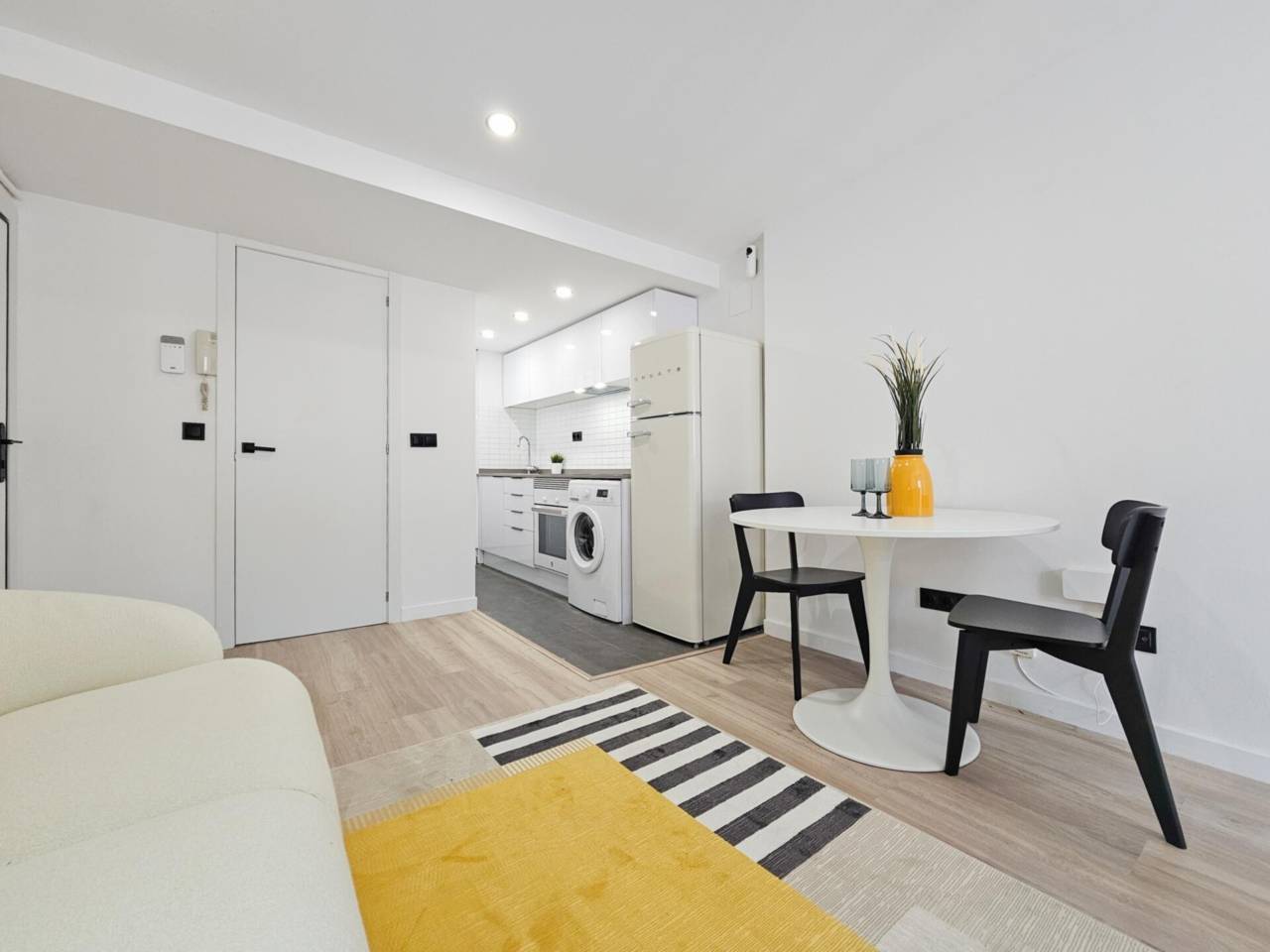 pisos en barcelona-capital · el-raval 238000.00€