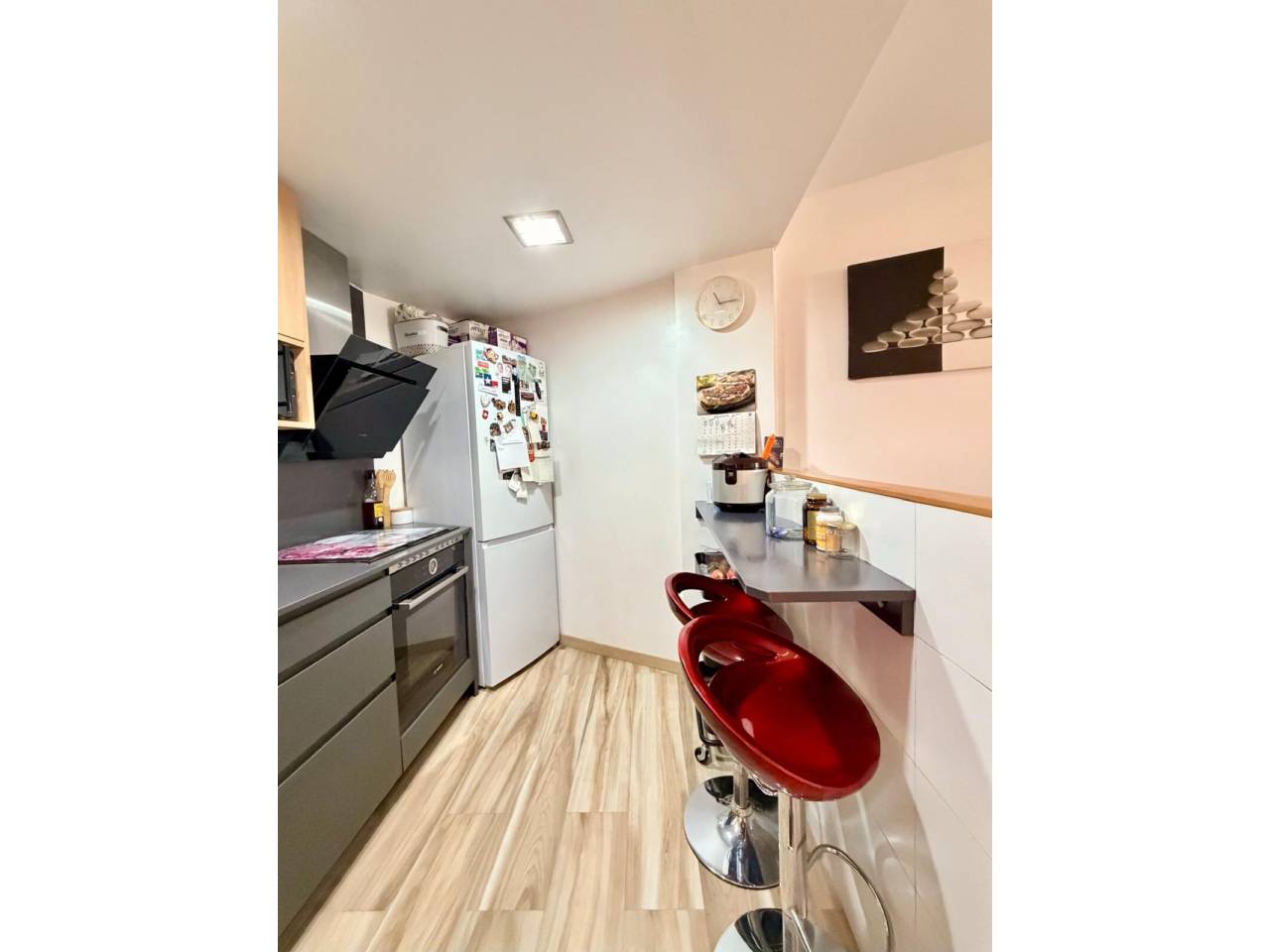 pisos en cornella-de-llobregat · el-pedro 321500.00€