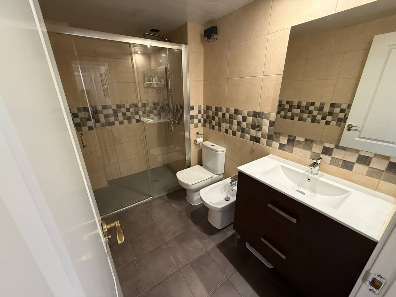 pisos en cornella-de-llobregat · riera 449000.00€