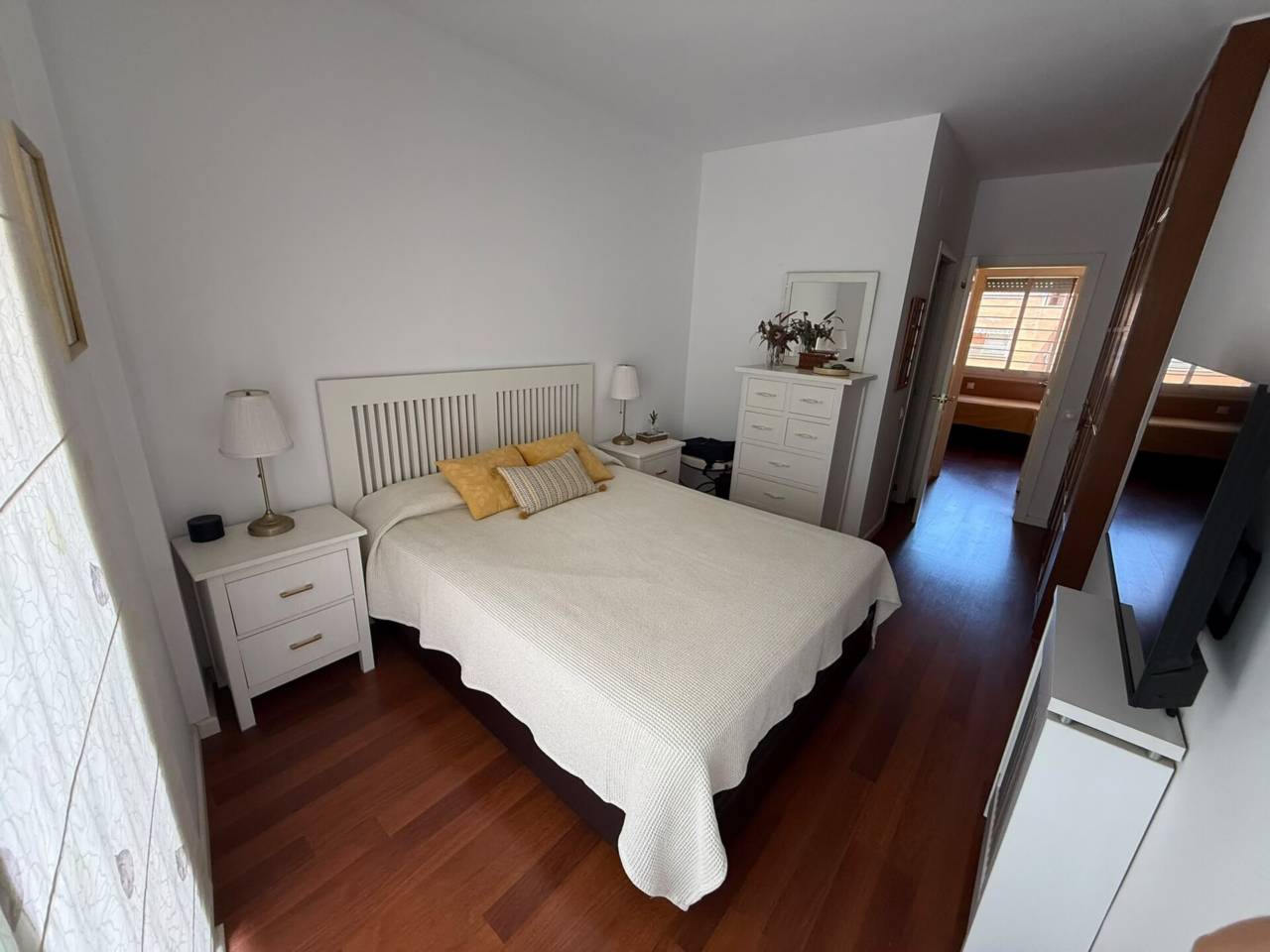pisos en cornella-de-llobregat · riera 449000.00€