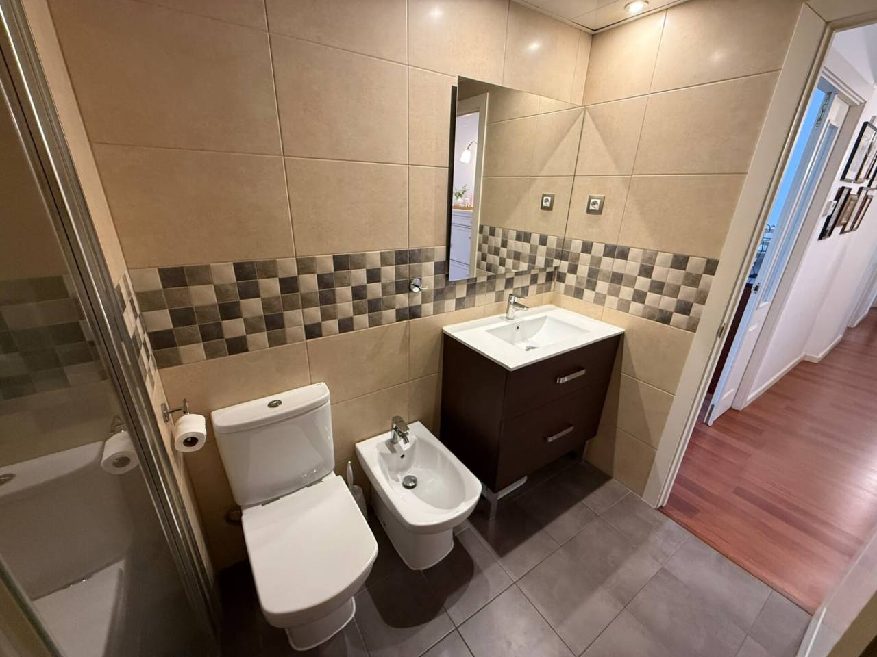 pisos en cornella-de-llobregat · riera 449000.00€