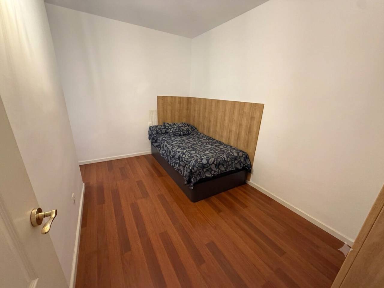 pisos en cornella-de-llobregat · riera 449000.00€