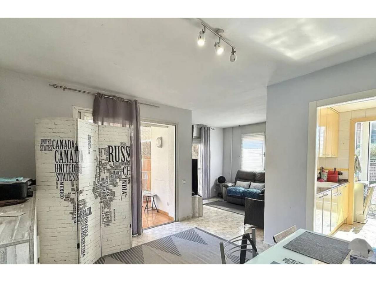 pisos en lloret-de-mar · fenals-santa-clotilde 240000.00€
