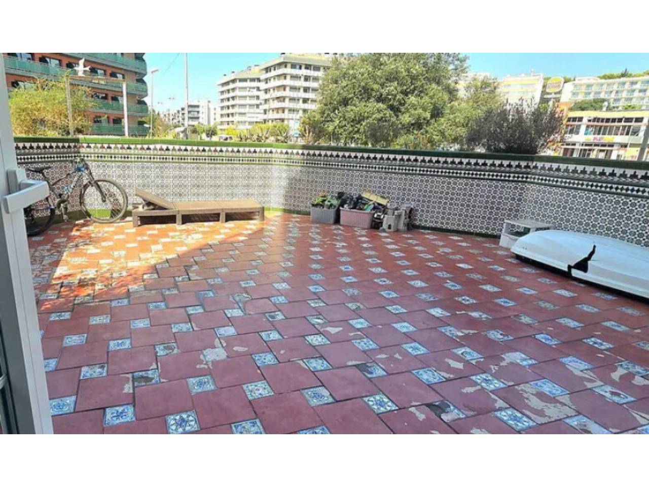 pisos en lloret-de-mar · fenals-santa-clotilde 240000.00€