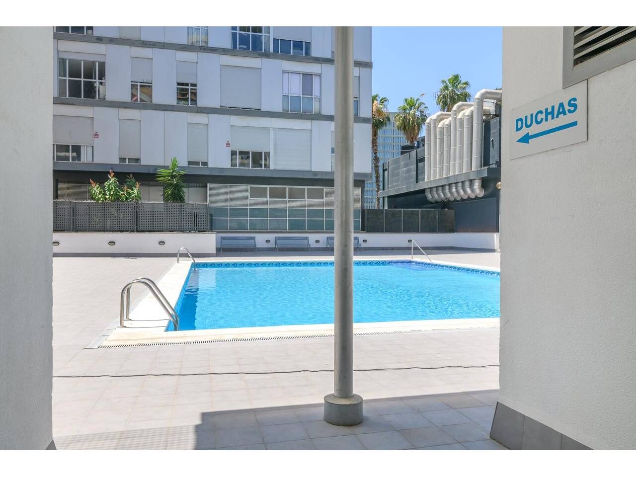 pisos en barcelona-capital · la-marina-del-port-parc-de-montjuic 410000.00€