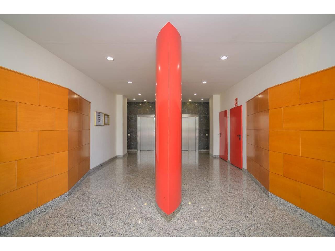 pisos en barcelona-capital · la-marina-del-port-parc-de-montjuic 410000.00€