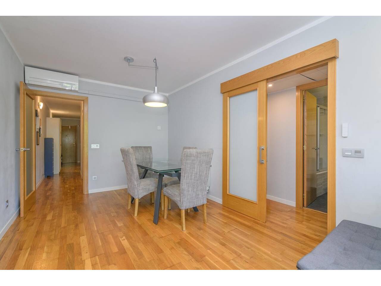 pisos en barcelona-capital · la-marina-del-port-parc-de-montjuic 410000.00€