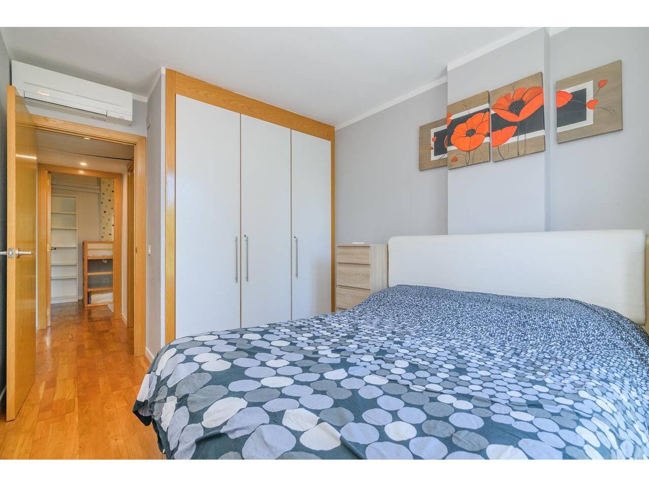 pisos en barcelona-capital · la-marina-del-port-parc-de-montjuic 410000.00€