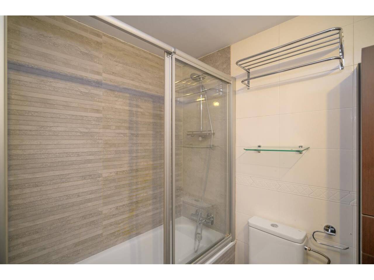 pisos en barcelona-capital · la-marina-del-port-parc-de-montjuic 410000.00€