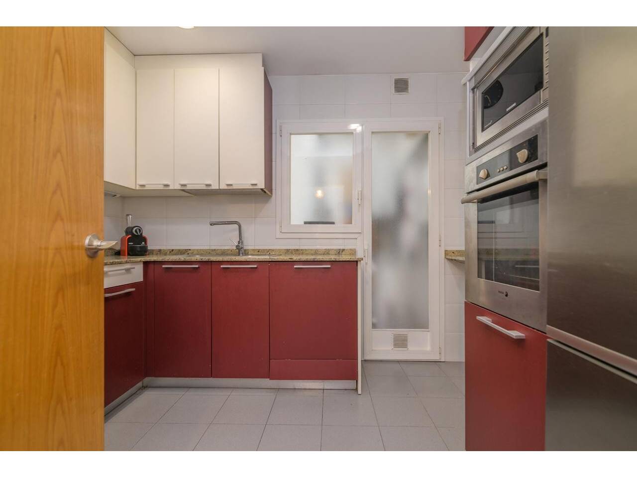 pisos en barcelona-capital · la-marina-del-port-parc-de-montjuic 410000.00€
