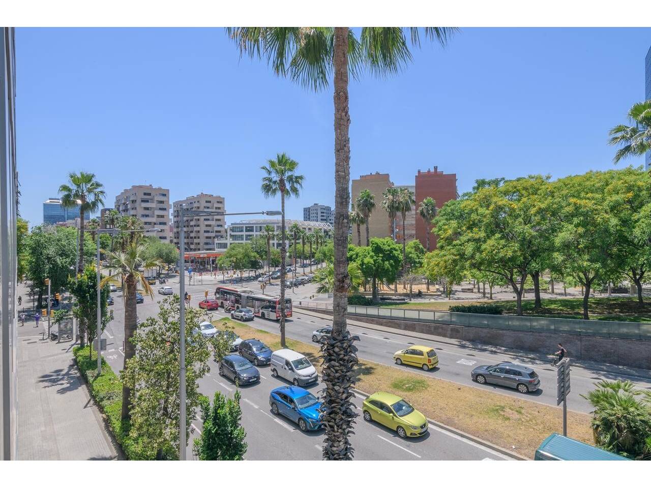 pisos en barcelona-capital · la-marina-del-port-parc-de-montjuic 410000.00€