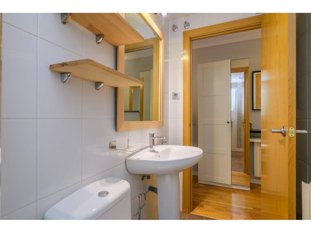 pisos en barcelona-capital · la-marina-del-port-parc-de-montjuic 410000.00€
