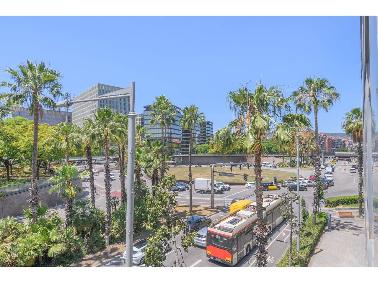 pisos en barcelona-capital · la-marina-del-port-parc-de-montjuic 410000.00€