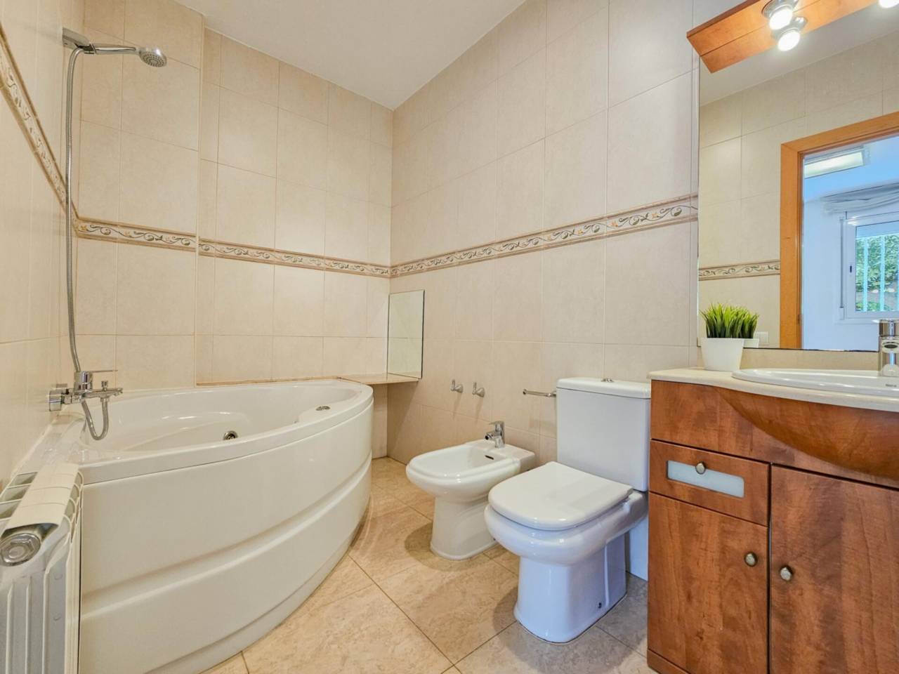 pisos en sabadell · eixample-sant-oleguer 298000.00€
