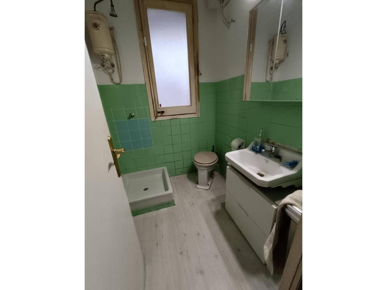 pisos en barcelona-capital · el-baix-guinardo 570000.00€