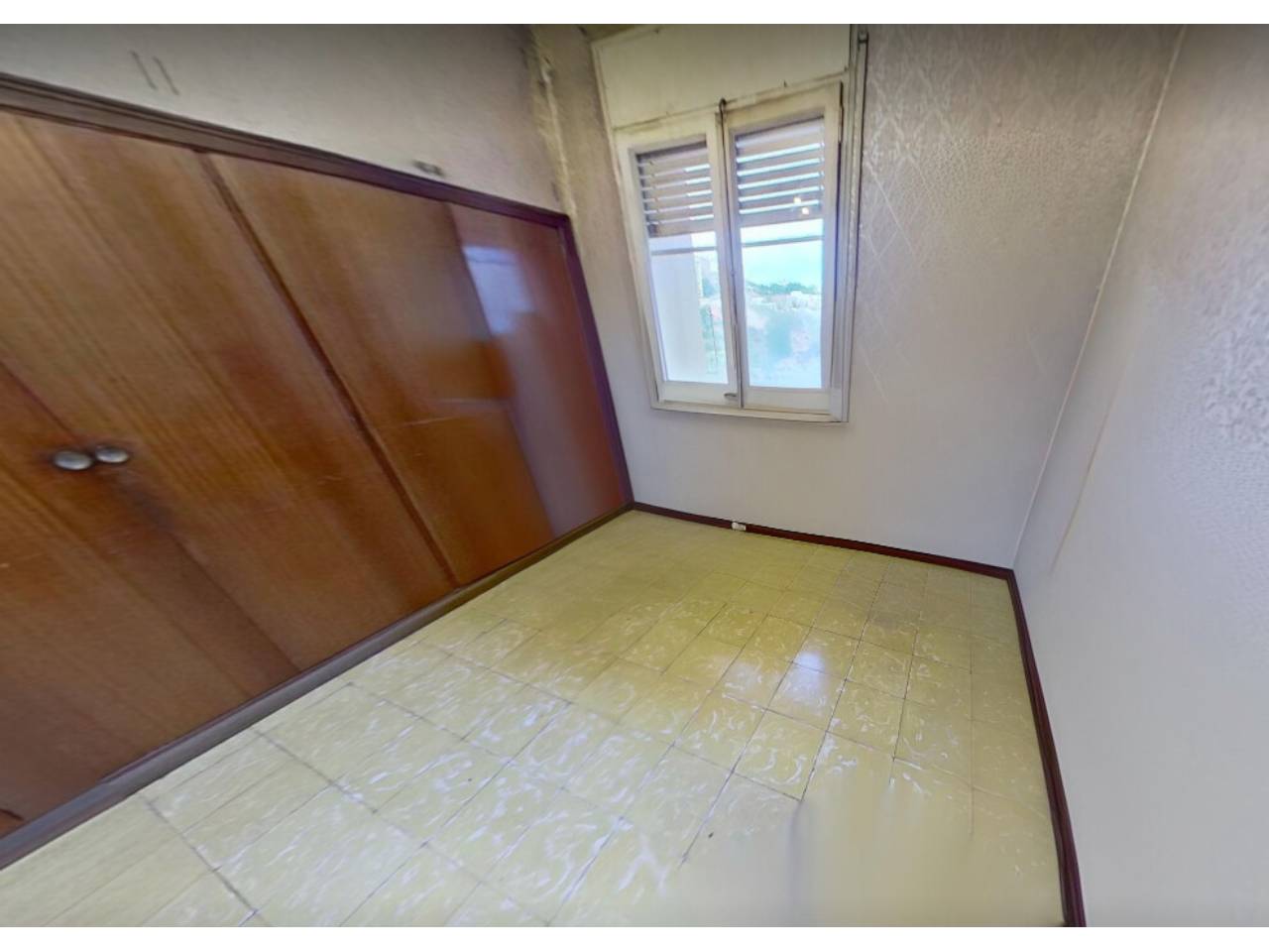 pisos en barcelona-capital · el-baix-guinardo 570000.00€