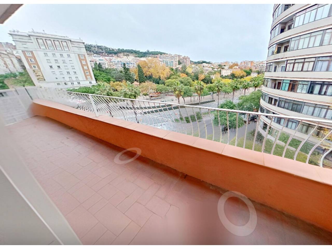 pisos en barcelona-capital · el-baix-guinardo 570000.00€
