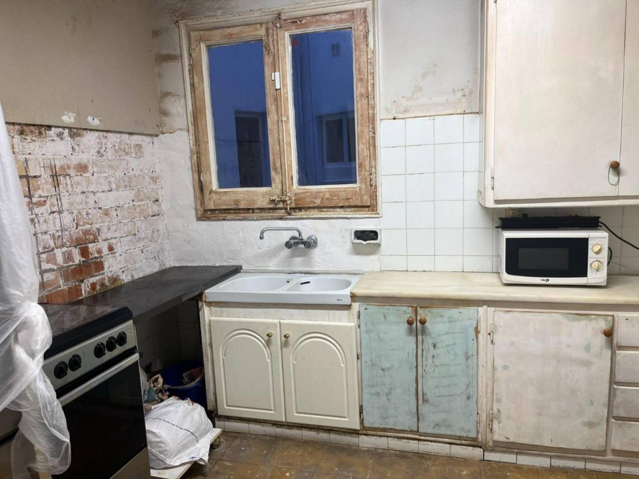 pisos en barcelona-capital · el-baix-guinardo 570000.00€