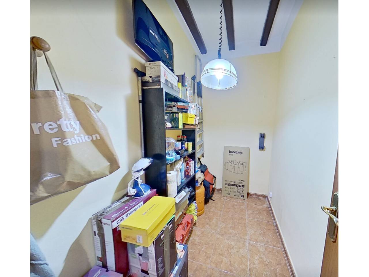 pisos en barcelona-capital · el-raval 239000.00€
