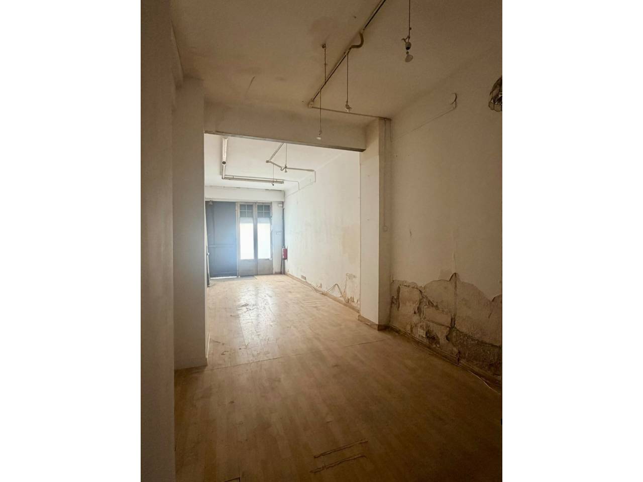 locales-comerciales en barcelona-capital · la-vila-de-gracia 195000.00€