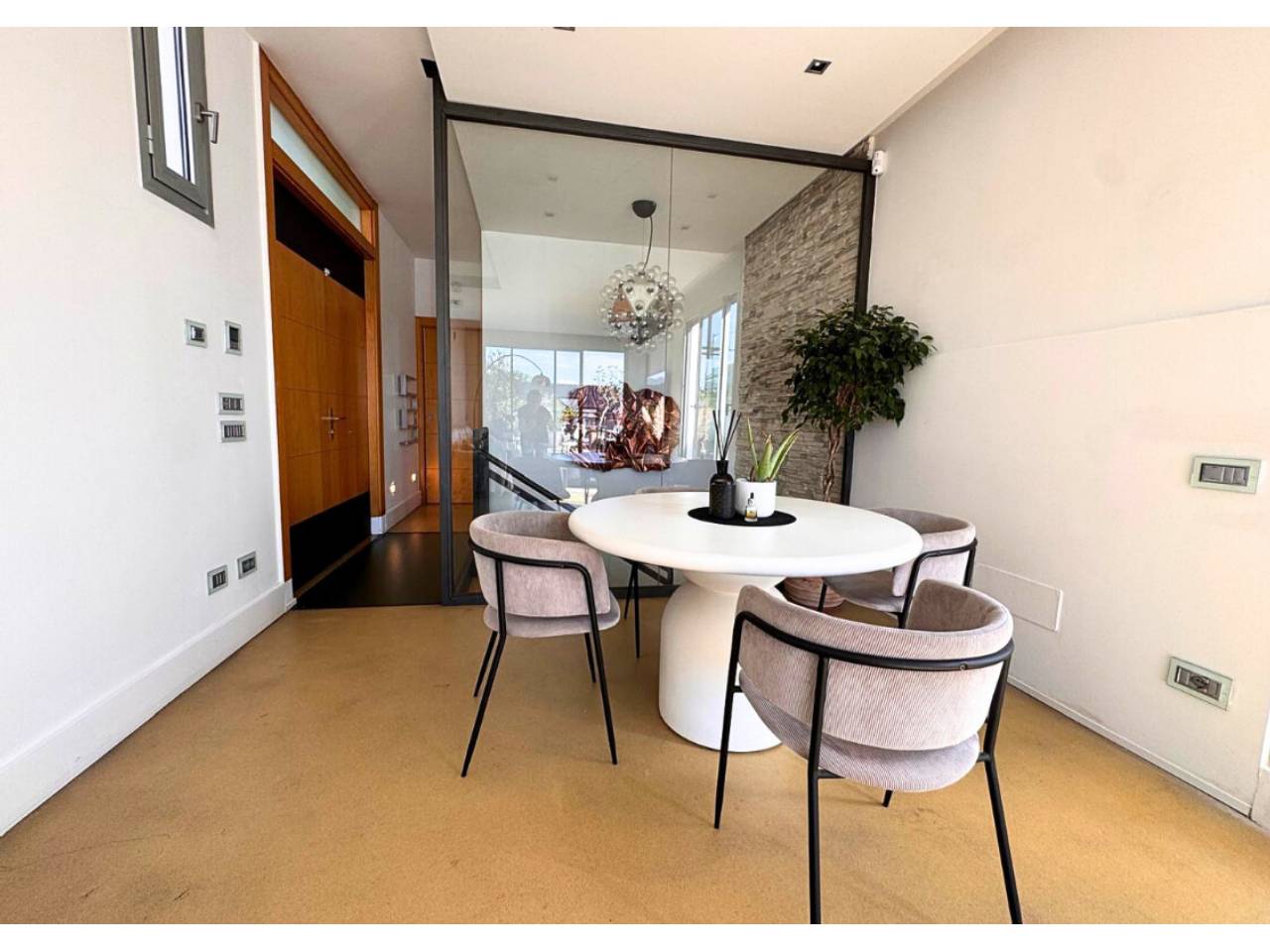 locales-comerciales en sant-just-desvern · sant-just-desvern 690000.00€