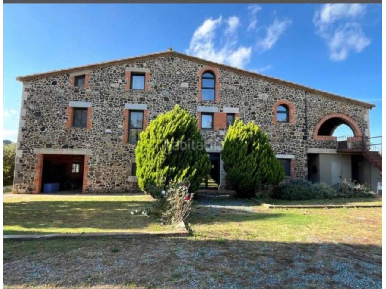 Masia en venta en Estanyol - AIGUAVIVA 