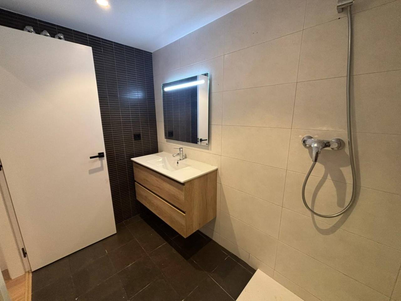 Lloguer de Local Comercial a Girona Capital