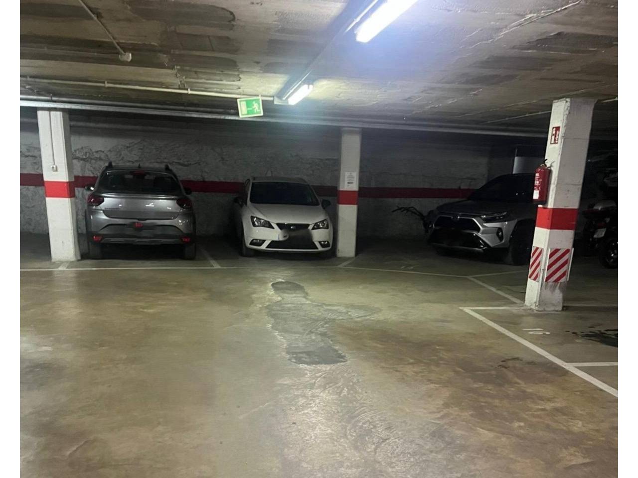 Lloguer de plaça de pàrquing a Girona Capital